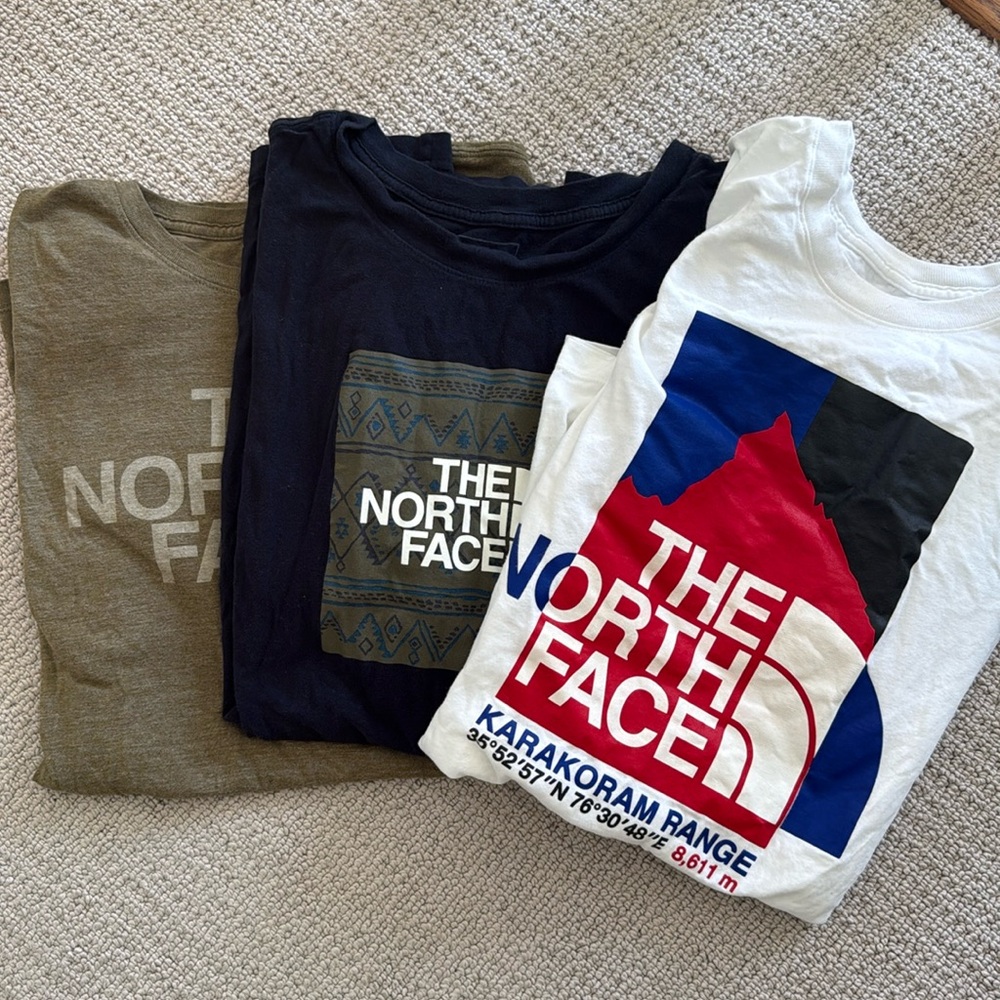 Lot of 3 The North Face tees- Sz XXL